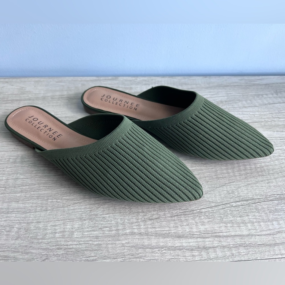 Journee Collection Women's Aniee Knit Mules Size 9